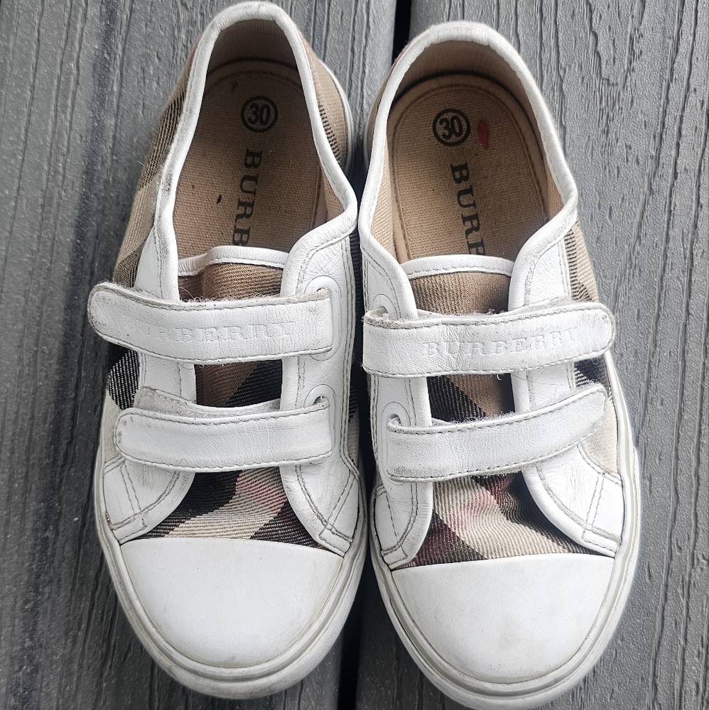 Burberry sneakers